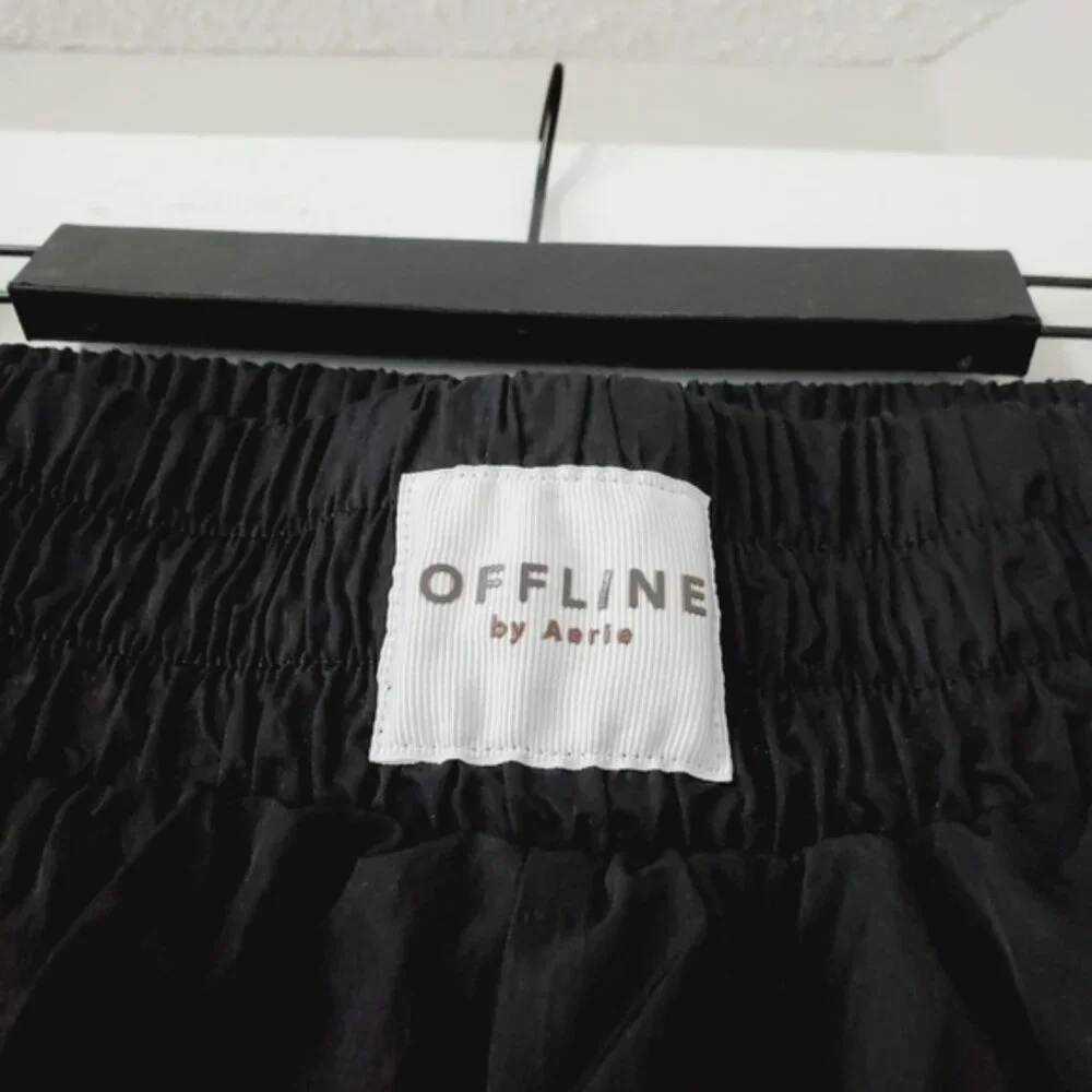 Aerie Offline Hugger Champ High Rise Black Nylon Gym Running Lounge Shorts M - Picture 7 of 8